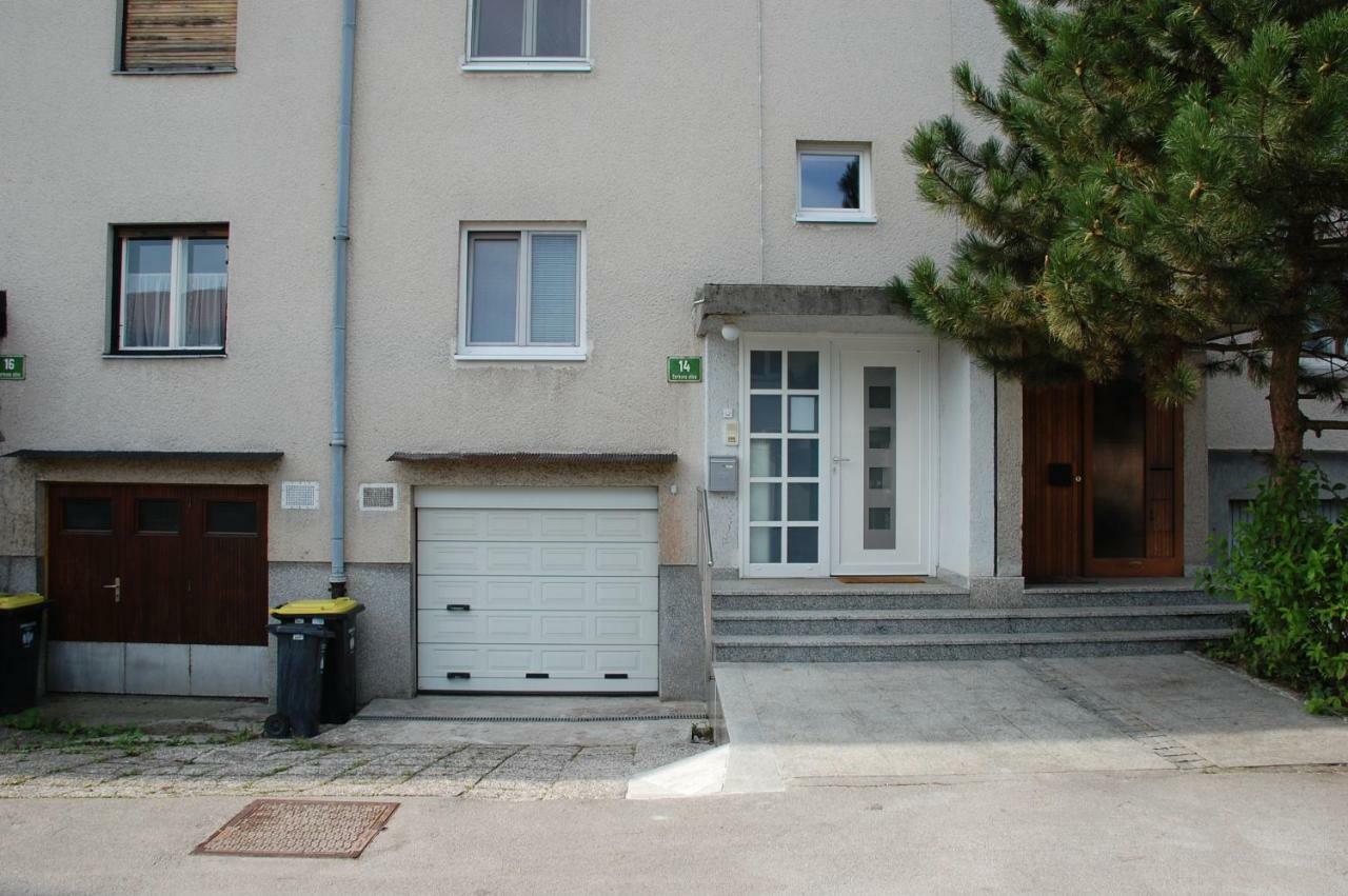 Apartments Peter & Free Parking Ljubljana Exterior foto
